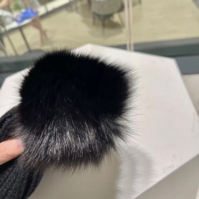 MONCLER вязаная шапка из шерсти, высокая версия с меховым помпоно