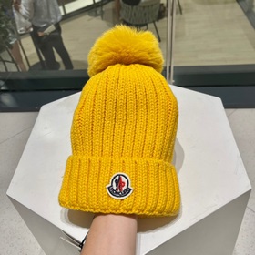 MONCLER вязаная шапка из шерсти, высокая версия с меховым помпоно