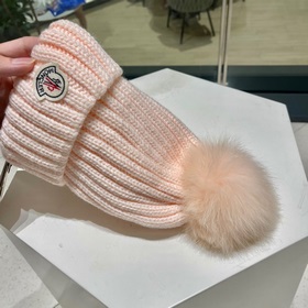 MONCLER вязаная шапка из шерсти, высокая версия с меховым помпоно