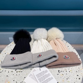 MONCLER вязаная шапка с ушанкой, высокая версия из шерсти с мехов