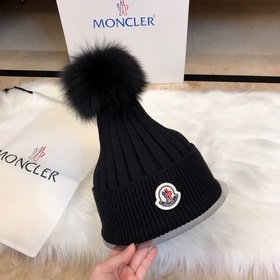 MONCLER вязаная шапка из шерсти, высокая версия с меховым помпоно