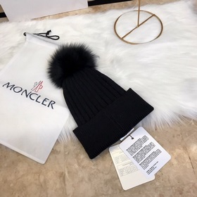 MONCLER вязаная шапка из шерсти, высокая версия с меховым помпоно