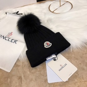 MONCLER вязаная шапка из шерсти, высокая версия с меховым помпоно