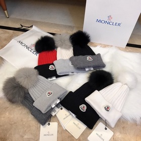 MONCLER вязаная шапка из шерсти, высокая версия с меховым помпоно