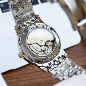 Элегантные мужские часы Omega с четырьмя стрелками указателем фаз