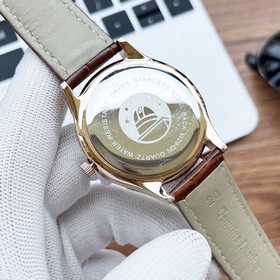 Фотография реального товара Бренд： Omega Тип： [круто] Часы для п