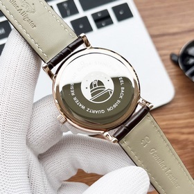 Фотография реального товара Бренд： Omega Тип： [круто] Часы для п