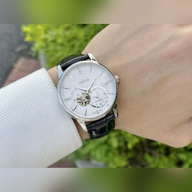 OMEGA - высококачественные мужские часы. Элегантный и величествен