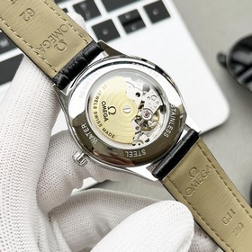 Новейшая модель, OMEGA Seamaster, является лидером на рынке, кото