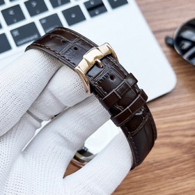 Фотография реального товара Бренд： Omega Тип： [круто] Часы для п