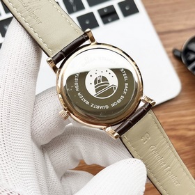 Фотография реального товара Бренд： Omega Тип： [круто] Часы для п
