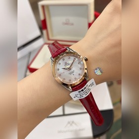 Новая серия Omega Seamaster Кожаллигатора. Популярная модель в ма