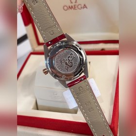 Новая серия Omega Seamaster Кожаллигатора. Популярная модель в ма