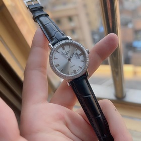 Серия Omega De Ville для женщин представила новые часы. «De Ville
