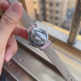 Серия Omega De Ville для женщин представила новые часы. «De Ville