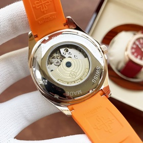 Patek Philippe. Элегантные мужские часы классического дизайна с т