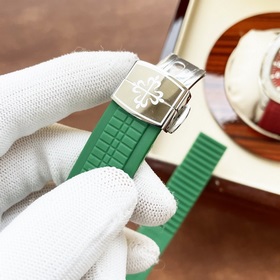 Patek Philippe. Элегантные мужские часы классического дизайна с т