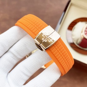Patek Philippe. Элегантные мужские часы классического дизайна с т