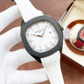 Patek Philippe. Элегантные мужские часы классического дизайна с т
