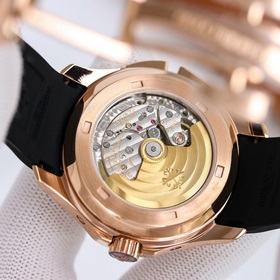 Часы Patek Philippe Aquanaut 5164A-001 обладают современным интер