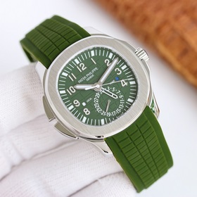 Часы Patek Philippe Aquanaut 5164A-001 обладают современным интер