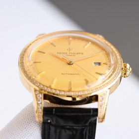 Новая модель с полным корпусом из кирпича от Patek Philippe, попу