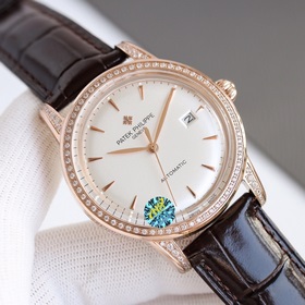 Новая модель с полным корпусом из кирпича от Patek Philippe, попу