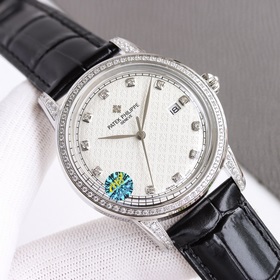Новая модель с полным корпусом из кирпича от Patek Philippe, попу