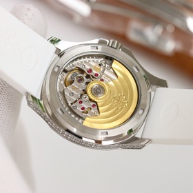 Новая механическая женская часы Patek Philippe AQUANAUT появилась