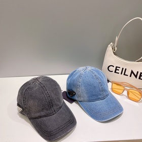 Pr@da Prada джинсовая бейсболка с треугольным козырьком Джинсовый