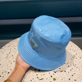 PRADA Рыбацкая кепка PRADA Рыбацкая кепка Новая модель для модниц
