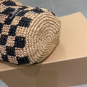 PRADA Передник, полностью связанный вручную, шляпа для защиты от 