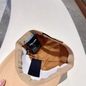 【Prada】 Новые весенне-летние бейсболки от известных брендов, новы