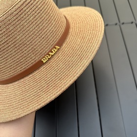 PRADA Новая модель соломенной шляпы Милый изящный, легко складыва