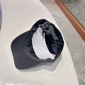 【Prada】 Новые весенне-летние бейсболки от известных брендов, новы
