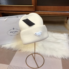 PRADA 2023 осенне-зимняя коллекция вязаных шапок, чрезвычайно поп