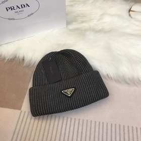 PRADA 2023 осенне-зимняя коллекция вязаных шапок, чрезвычайно поп