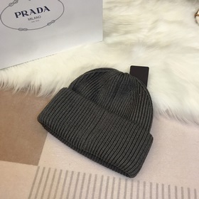 PRADA 2023 осенне-зимняя коллекция вязаных шапок, чрезвычайно поп