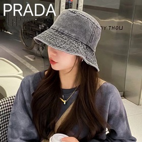Prada, новая модель рыбацкой кепки из джинсовой ткани, изысканный