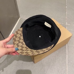 Шляпа Prada из соломы, высокое качество, очень красивая форма, мн