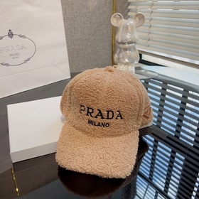 Prada (Прада) Оригинальная шерстяная бейсболка, металлическая эмб