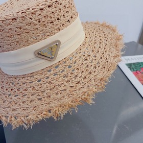 Шляпа Prada из соломы, высокое качество, очень красивая форма, мн
