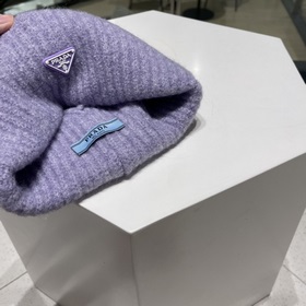 PRADA ПРАДА Осень-зима Шерстяная вязаная шапка Высокое качество и