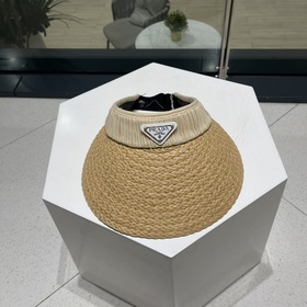 PRADA Пудра с открытой макушкой и складной козырькой