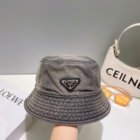 Pr@da Prada джинсовая бейсболка с треугольным козырьком Джинсовый