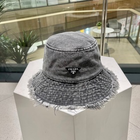 PRADA Ретро-кепка из джинсовой ткани с неровными краями для женщи