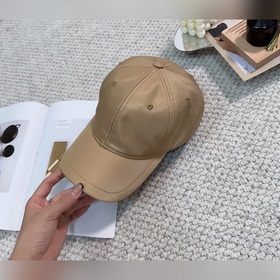 PRADA Пrada Новая бейсболка. Модная и высококачественная! Оцените