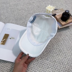 PRADA Пrada Новая бейсболка. Модная и высококачественная! Оцените