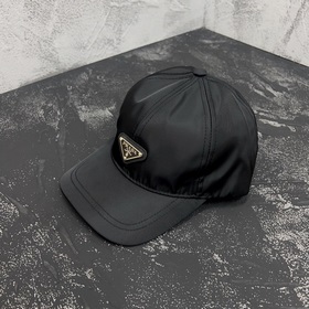 Prada Любимая модель модников, бейсболка с треугольным значком, к