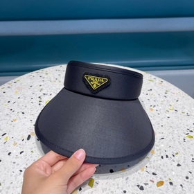 Классическая кепка PRADA с треугольным знаком, стандартными линия